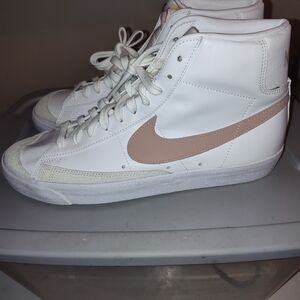 Nike White and Beige Athletic Shoes